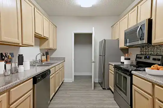 The Peabody Collection Apartments - Memphis, TN - Photo 23