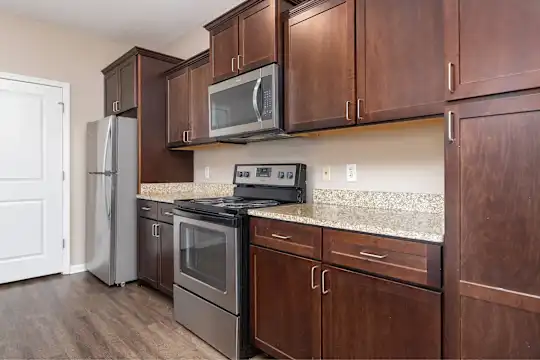 Summit Crossing - Kansas City, MO - Photo 31