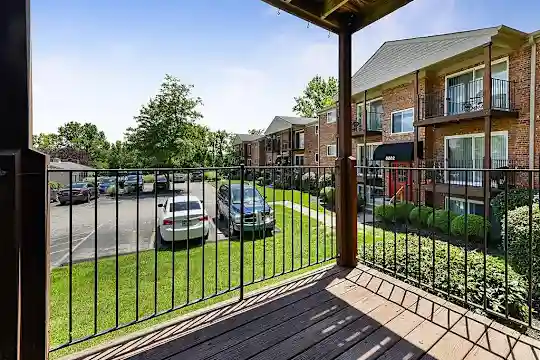 Heritage Hill Estates Apartments - Cincinnati, OH - Photo 10