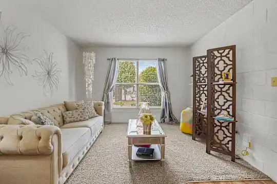 Phoenix Apts. - El Paso, TX - Photo 1