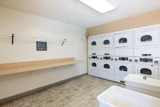 Campbell West Apartments - Campbell, CA - Photo 17