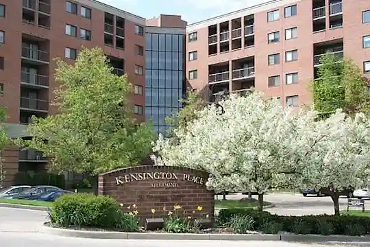 Kensington Place Apartments - Cleveland, OH - Photo 2