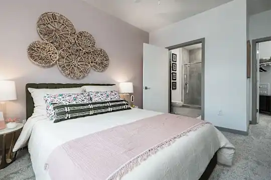 One30 at Stonegate - Cincinnati, OH - Photo 14