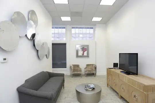 Quality Hill Apartments - Kansas City, MO - Photo 8