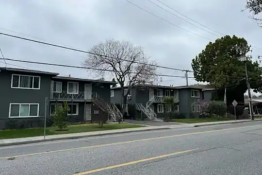 Pruneyard Garden Apartments - Campbell, CA - Photo 6