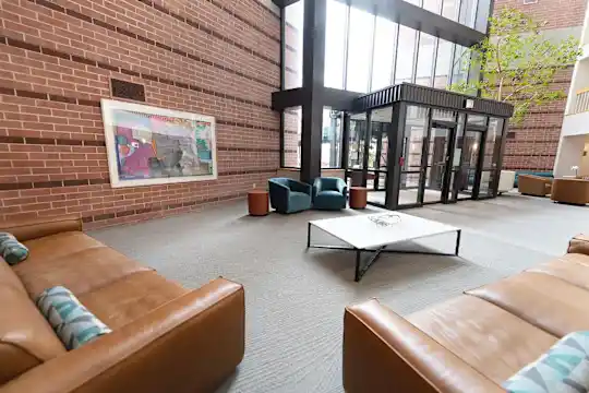 Kensington Place Apartments - Cleveland, OH - Photo 11
