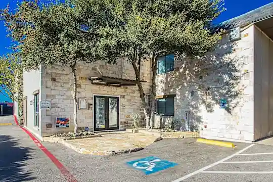 LaVita on Lovers Lane - Dallas, TX - Photo 5