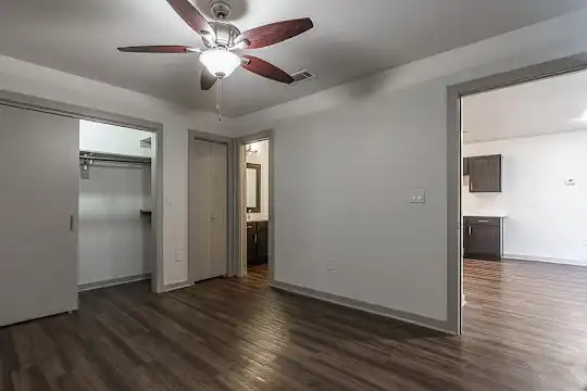M Street Apartments - Dallas, TX - Photo 8