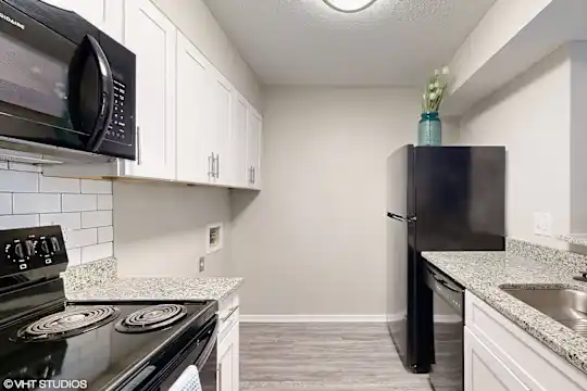The Vale Apartments and Townhomes - Cordova, TN - Photo 19