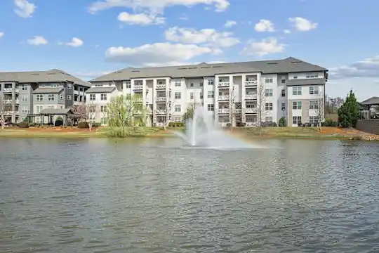 The Maxwell at Highland Creek - Charlotte, NC - Photo 10