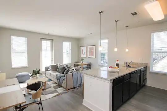 South Junction Apartments - Memphis, TN - Photo 6