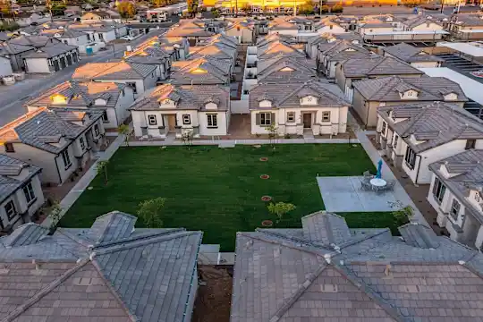 The Crofton - Phoenix, AZ - Photo 52