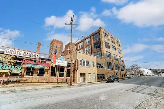 Machine Flats - Cincinnati, OH - Photo 7
