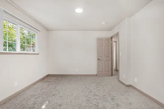 River Walk Apartments - Campbell, CA - Photo 19