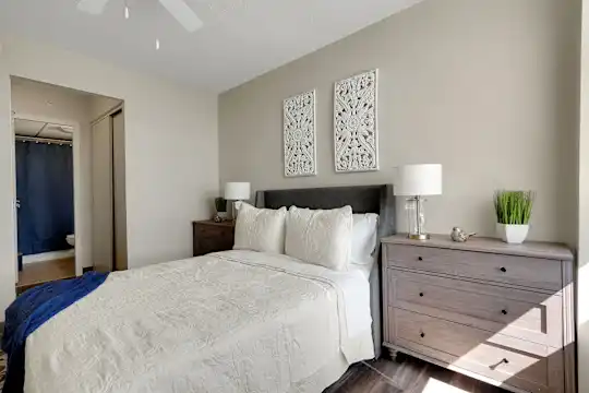 Nazareth Towers Senior Apartments - 62+ - Columbus, OH - Photo 6