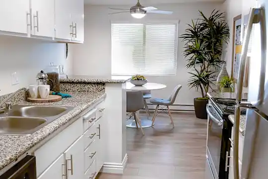 Spring Creek Apartments - Santa Clara, CA - Photo 1
