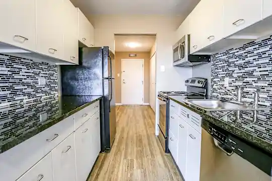 Wellshire - Denver, CO - Photo 6