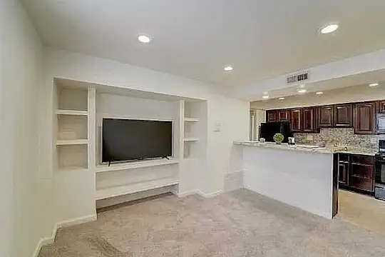 Park Crescent - Baltimore, MD - Photo 17