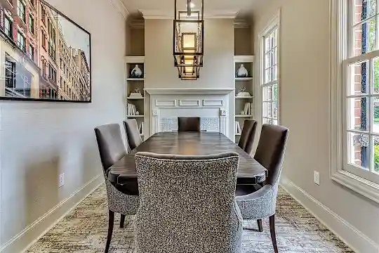 The Caruth Premier Townhome Apartments - Dallas, TX - Photo 18