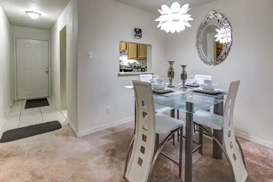 Cypress Trace Apartments - New Orleans, LA - Photo 16