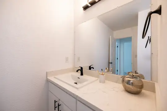 Summerwood Apartments - Santa Clara, CA - Photo 15