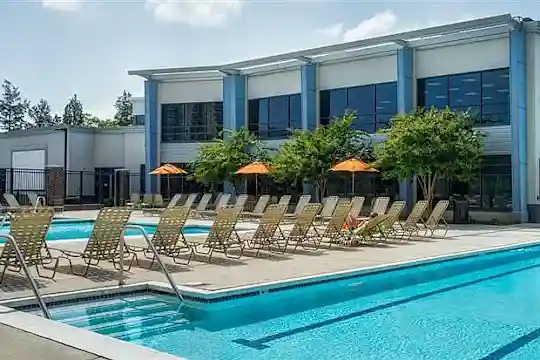 Riverside Apartments - Alexandria, VA - Photo 15