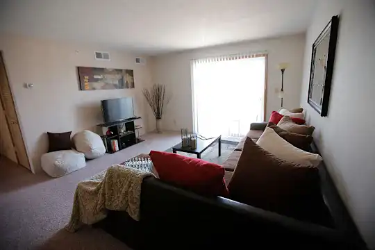 Van Horne Estates Apartments - El Paso, TX - Photo 2