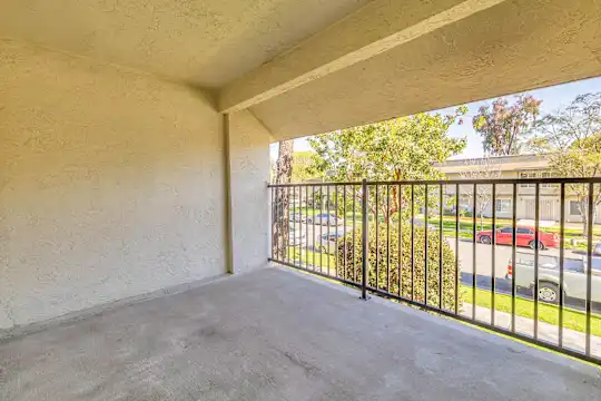 Casa Real - San Jose, CA - Photo 5