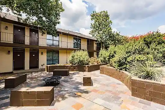 LaVita on Lovers Lane - Dallas, TX - Photo 4