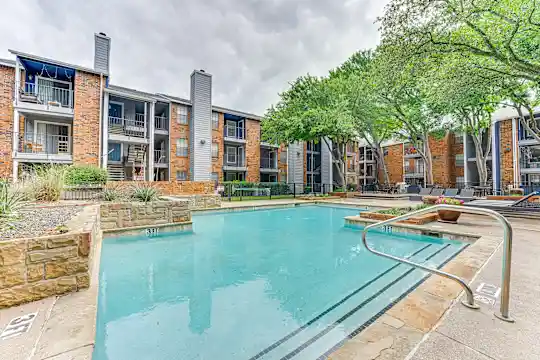 The Manhattan Apartments - Dallas, TX - Photo 20