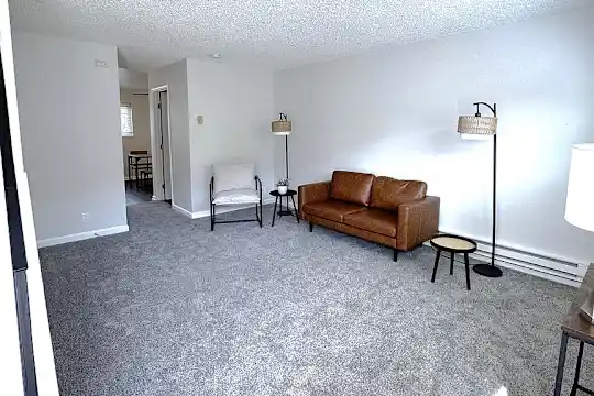 Campbell Plaza Apartments - Campbell, CA - Photo 16