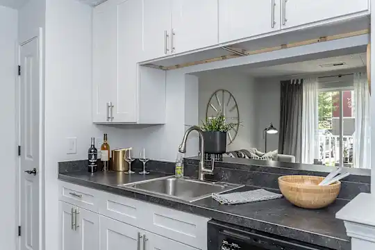 Galbraith Pointe Apartments and Townhomes - Cincinnati, OH - Photo 2