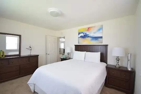 Stansbury Manor Apartments & Townhomes - Baltimore, MD - Photo 18