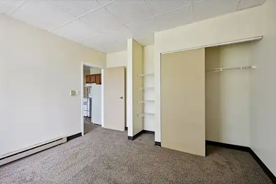 Franklin Park Apartments - Columbus, OH - Photo 13