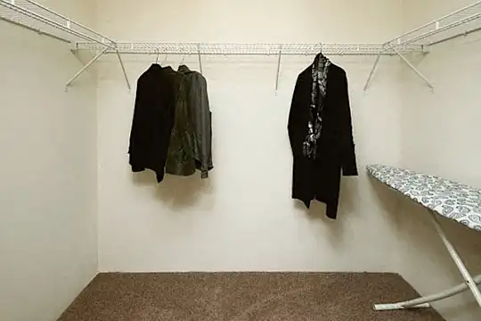 Van Horne Estates Apartments - El Paso, TX - Photo 18