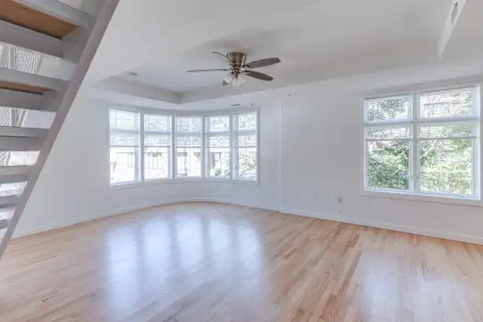 Angell/Thayer Street Apartments - Providence, RI - Photo 1