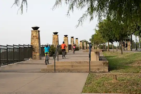 Windsor on White Rock Lake - Dallas, TX - Photo 35
