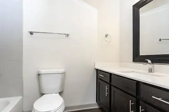 M Street Apartments - Dallas, TX - Photo 25