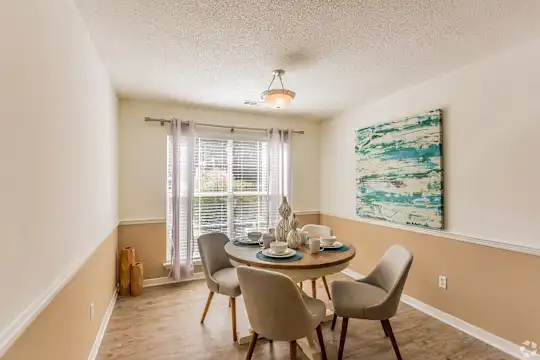Quail Ridge Apartment Homes - Bartlett, TN - Photo 2
