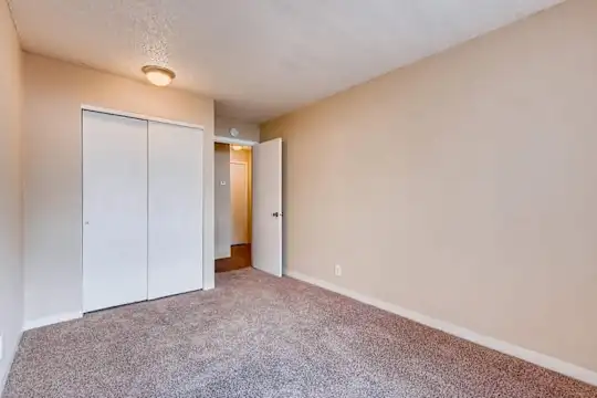 Meadows Pointe - Colorado Springs, CO - Photo 13
