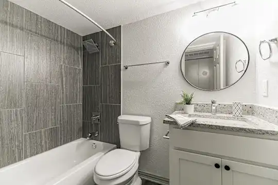 Colony House - Dallas, TX - Photo 26