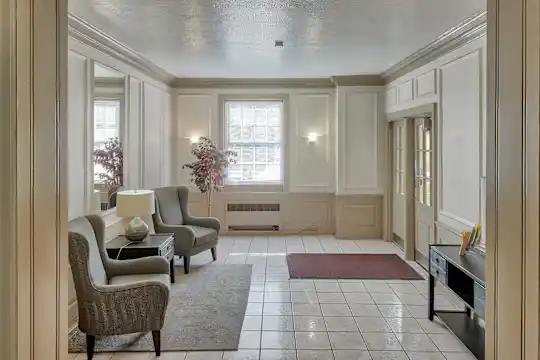 Shaker Collection - Cleveland, OH - Photo 8