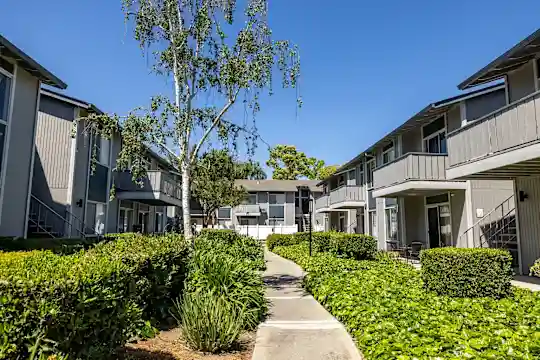 Campbell West Apartments - Campbell, CA - Photo 26