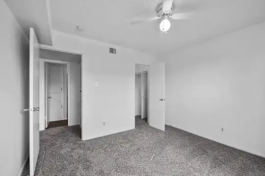RIDGEMAR - El Paso, TX - Photo 14