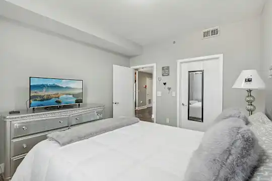 Piedmont Pad Apartments - Atlanta, GA - Photo 27