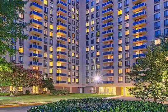 Riverside Apartments - Alexandria, VA - Photo 42