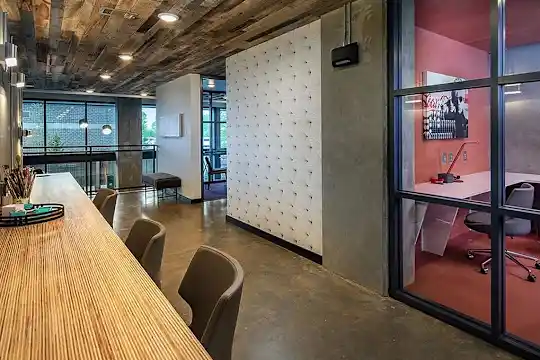 AMLI Westside - Atlanta, GA - Photo 10