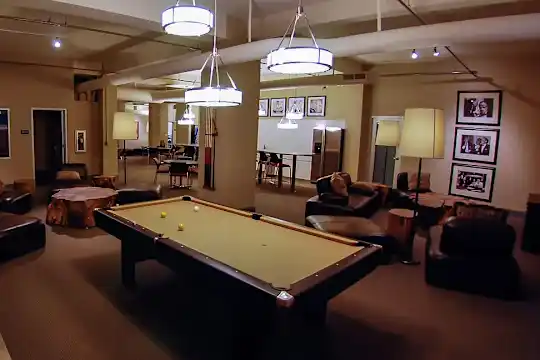 Board of Trade Lofts - Kansas City, MO - Photo 8