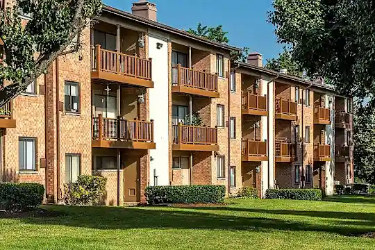 Rose Hill Apartments - Alexandria, VA - Photo 2