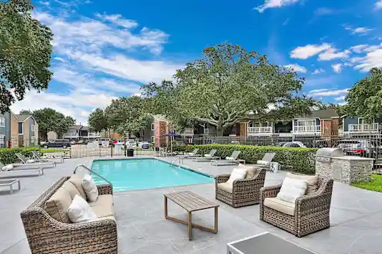 Barringer Square - Webster, TX - Photo 4
